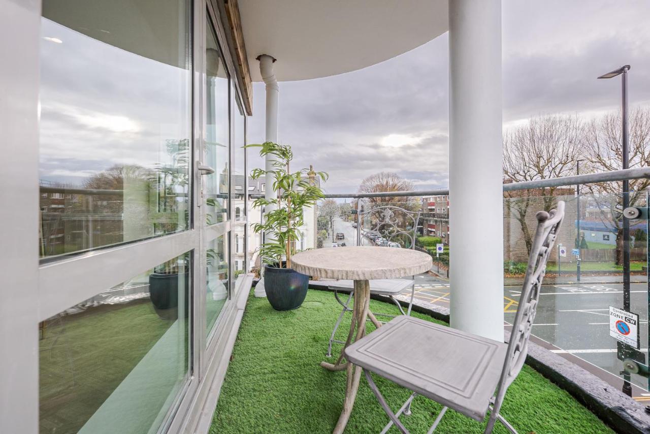 Apartment Stylish 2 Bedroom With Ac In Chiswick *