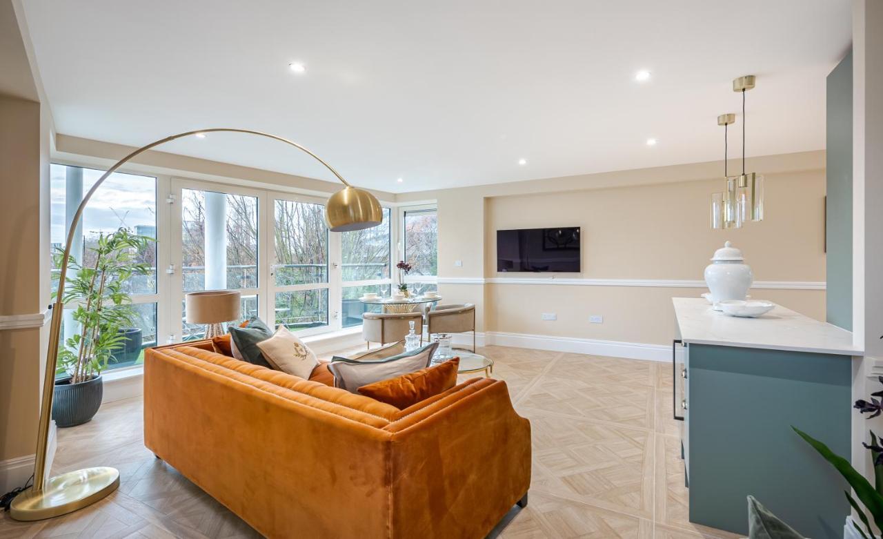 Apartment Stylish 2 Bedroom With Ac In Chiswick *